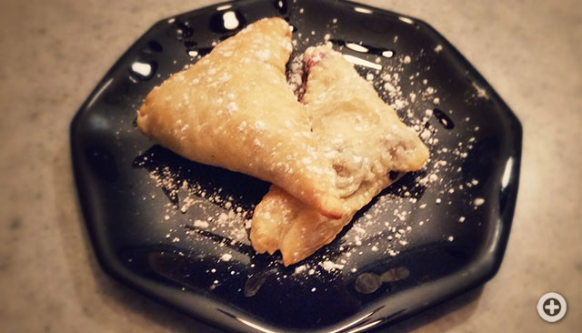 Blueberry and white chocolate embanadas