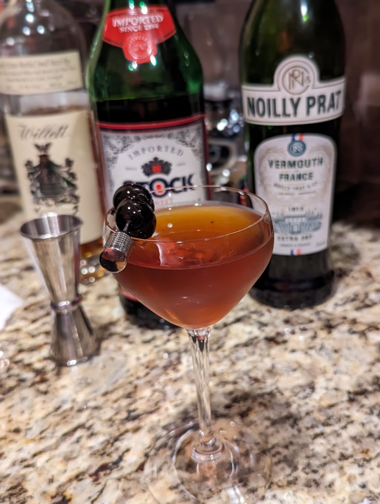 Perfect Manhattan with Ingredients