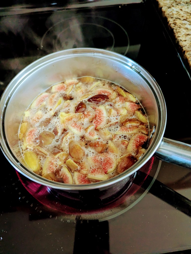 Making of the Caramelized Fig Syrup